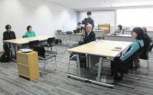 ノベルジャムマラソンｉｎ阿賀北２０２５の開会式＝19日、聖籠町諏訪山