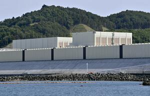 宮城県の東北電力女川原発2号機