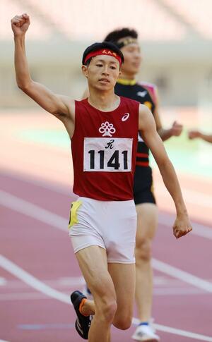 県高校総体・陸上男子400メートルで優勝した圓山倫生=5月22日、デンカビッグスワン