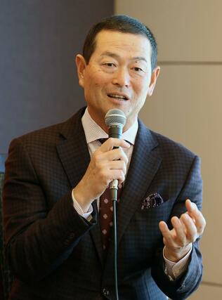 就任会見で抱負を語るオイシックス新潟アルビレックスＢＣ桑田真澄ＣＢＯ＝１８日、東京ドームホテル