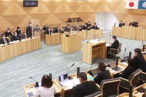 原子力政策などに対する議論が交わされた柏崎市議会12月定例会議=12日、柏崎市議会