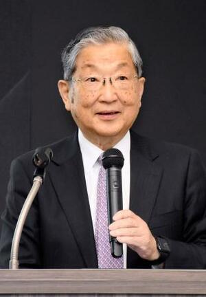 記者会見するINCJの志賀俊之会長=30日午前、東京都港区