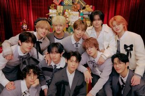 INI(C)LAPONE ENTERTAINMENT