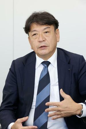 新潟日報社のインタビューに答える東京電力ホールディングスの小早川智明社長=17日、新潟市中央区