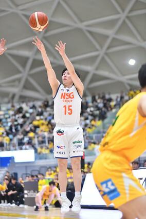 香川－新潟　シュートする濱田貴流馬 ＝高松市（新潟アルビレックスＢＢ提供）