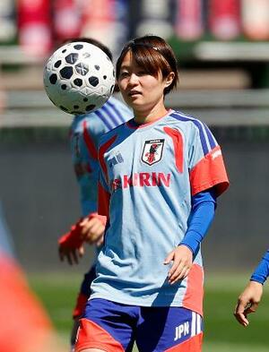 　米国との第３戦に向け調整する宮沢＝コマースシティー（共同）