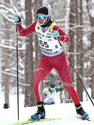 スキーインターハイ　女子５キロフリー　９位に入った福原優香（十日町）＝北海道名寄市