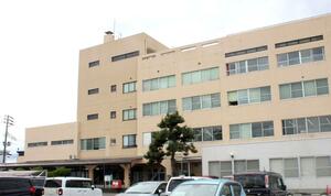 新潟市が再編を検討している石山地区公民館が入る建物=新潟市東区石山1