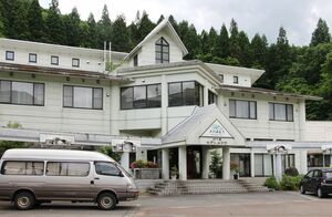 今月末で休業するホテルみかわ=阿賀町五十沢