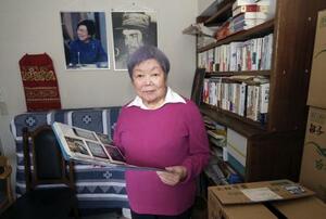 元秘書の五島昌子さん=2021年11月、東京・北品川の自宅