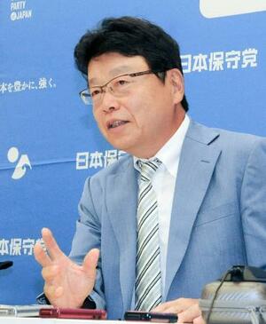 参院選比例代表で日本保守党から立候補することを表明する北村晴男氏=1日午後、国会