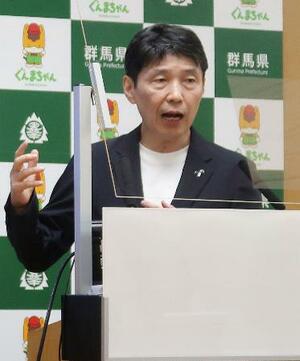 記者会見で3選を目指し立候補すると表明した山本一太群馬県知事=31日午後、群馬県庁