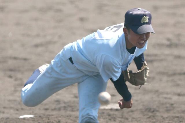 新潟明訓-開志学園 新潟明訓の3番手で登板した権平幸太郎=新発田市五十公野