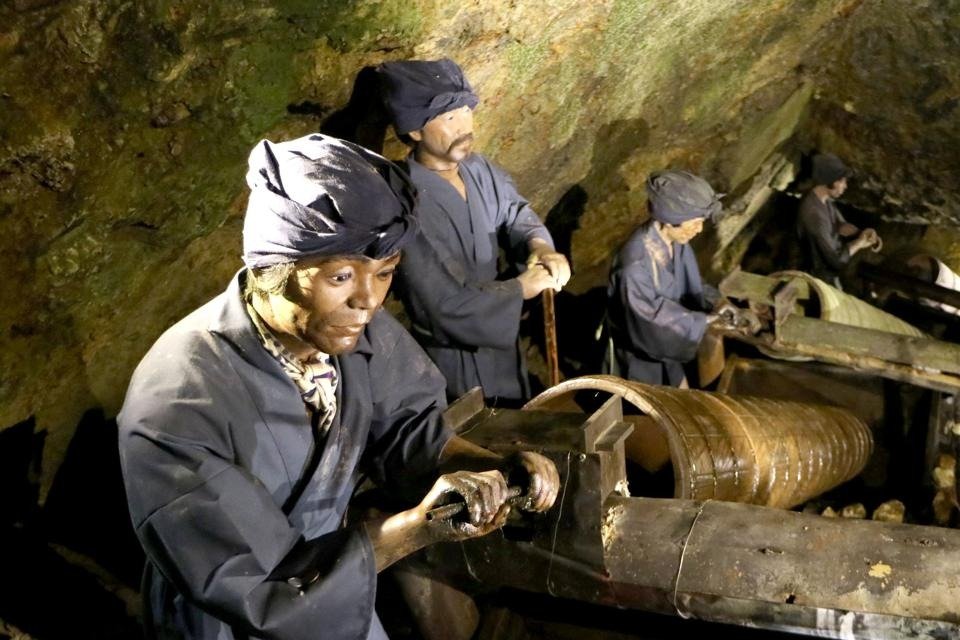 ゴジラとガメラと佐渡金山 新潟県の世界遺産「佐渡島の金山」 機械