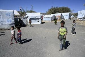 　イエメンの首都サヌア郊外にある避難民キャンプ＝２０２４年