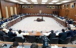 　衆院憲法審査会＝１４日午前、国会