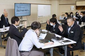 生成ＡＩの活用について学んだＮＩＢ講座＝６日、長岡市城内町２