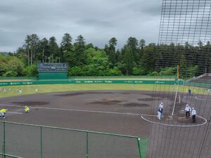 5月10日午前9時半ごろの長岡市悠久山球場