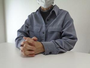 「ファーストナース」の実態について話す元社員の看護師=3月