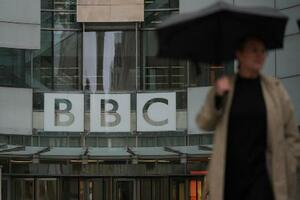 ロンドンにあるBBC本社=10日(AP=共同)