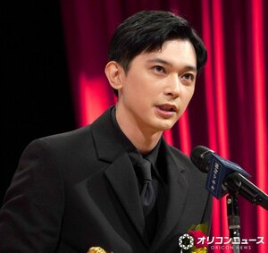 『2025年 第99回キネマ旬報ベスト・テン表彰式』に出席した吉沢亮 (C)ORICON NewS inc.