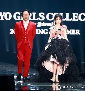 『第42回マイナビ東京ガールズコレクション2026SPRING/SUMMER』に出演した（左から）梶原雄太、梶原叶渚 （C）ORICON NewS inc.