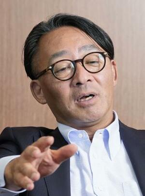 インタビューに答えるJR東日本の喜勢陽一社長