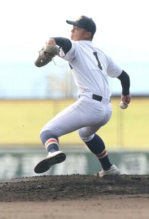 日本文理－高岡第一　日本文理の先発・染谷崇史＝高岡西部総合公園野球場