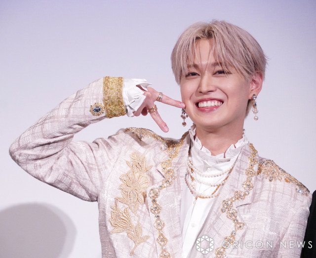 JO1白岩瑠姫、プレゼントに大興奮「宝物にします」 今後挑戦