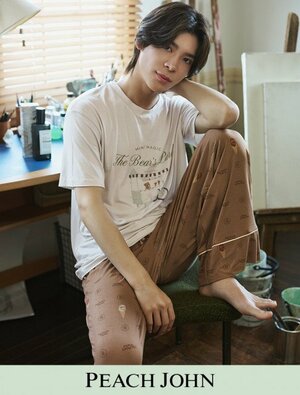 松島聡×ピーチ・ジョン 夏の新作誕生 ルームフレグランススプレーをプロデュース