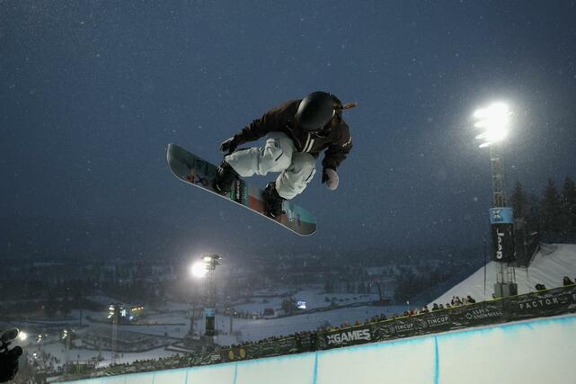 スノーボード女子ハーフパイプで４位の冨田せな＝アスペン（ゲッティ＝共同）