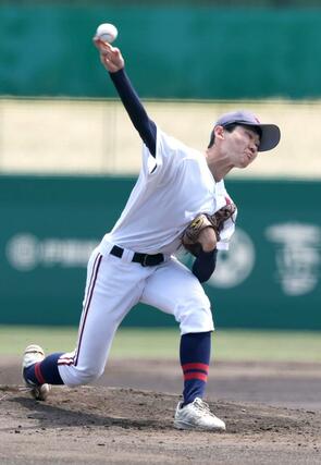 新潟産大付－県央工　県央工の先発・神子島大和（１０）＝悠久山球場
