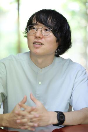 　ところにょりさん。「ゲームは日々増え、競争も厳しいが、自分にしかできない作品を作れるようにしたい」（講談社提供）