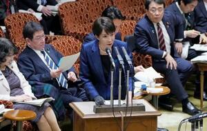 　参院予算委で答弁する高市首相＝１８日午前