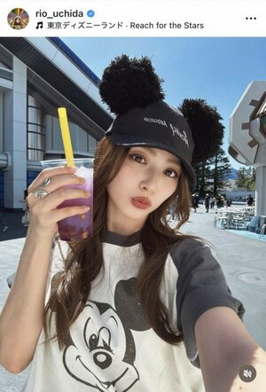 「母の日ディズニー」母親と“おそろコーデ”で満喫した内田理央(写真はインスタグラム @rio_uchida より)