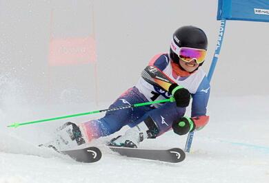 スキー新潟県選手権］アルペン大回転の成年女子A、佐藤珠花（日大