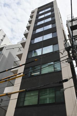 警視庁に逮捕されたフー・シー容疑者が代表取締役を務める会社が入るビル=22日、東京都千代田区