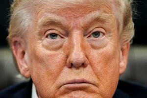 　トランプ米大統領＝１８日、ホワイトハウス（ＡＰ＝共同）