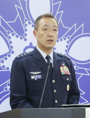 　内倉浩昭統合幕僚長＝昨年８月、防衛省