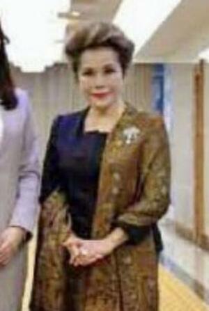 北朝鮮の朝鮮労働党創建80年の関連行事に参加するため、平壌に到着したデヴィ・スカルノ氏。10日付の労働新聞が掲載した(コリアメディア提供・共同)