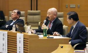 田中実さんの同級生らが出席し、拉致問題を考えた集会＝１日、国会