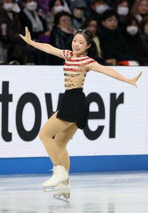 女子ＳＰ　演技する中井亜美＝ＩＧアリーナ