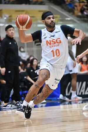 金沢-新潟 チーム最多の16得点を挙げたパウエル=金沢市のいしかわ総合スポーツセンター(新潟アルビレックスBB提供)