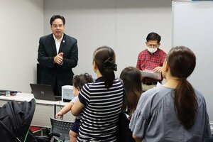 在名古屋フィリピン総領事館が本県で初めて開いた出張総領事館=9月22日、新潟市中央区
