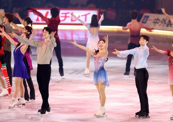 全日本「メダリスト・オン・アイス」　フィナーレに登場した中井亜美