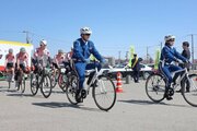マナー守って安全運転を！サイクルポリスと自転車のプロが呼びかけ　佐渡署などが交通安全運動出発式