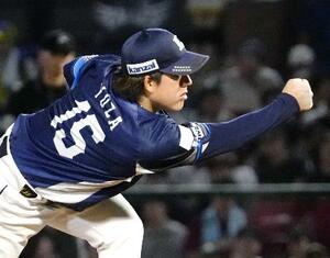 楽天戦に先発し、5回2失点で6勝目を挙げた西武・与座=楽天モバイルパーク