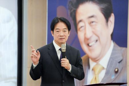 台湾に「安倍晋三研究センター」 設立式に頼総統と昭恵さん | 新潟日報