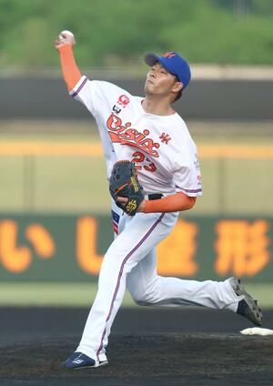 オイシックスの先発・薮田=5月13日、三条市 三条パール金属スタジアム