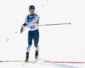 　男子距離複合　２２位でゴールする広瀬崚＝テーゼロ（共同）